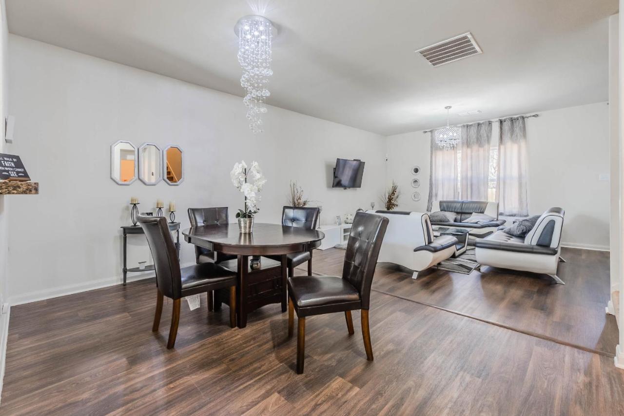 Luxury 5Br Dallas Retreat With Business Amenities - Perfect For Business Travelers, Families & Groups Esterno foto