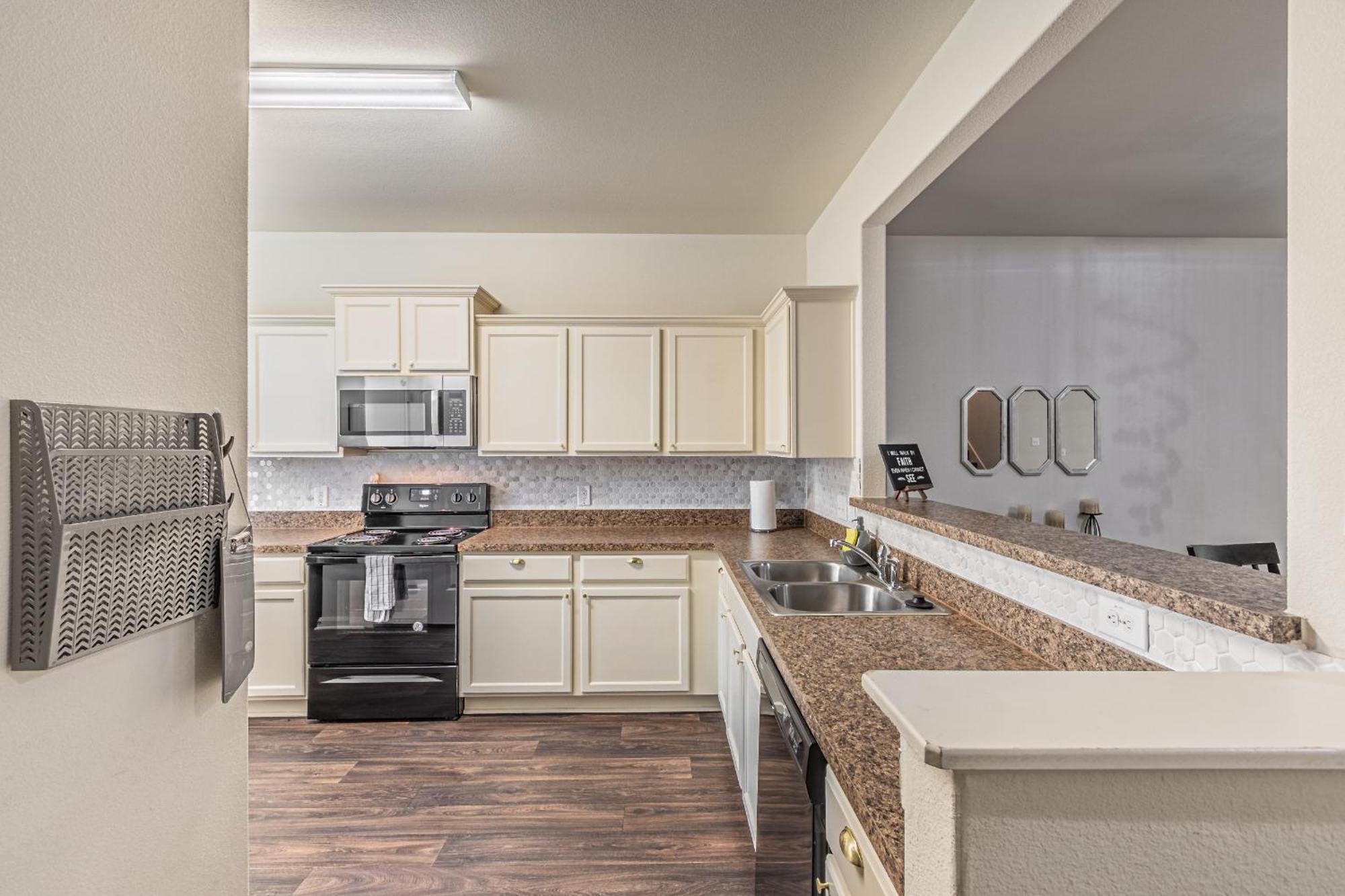 Luxury 5Br Dallas Retreat With Business Amenities - Perfect For Business Travelers, Families & Groups Esterno foto