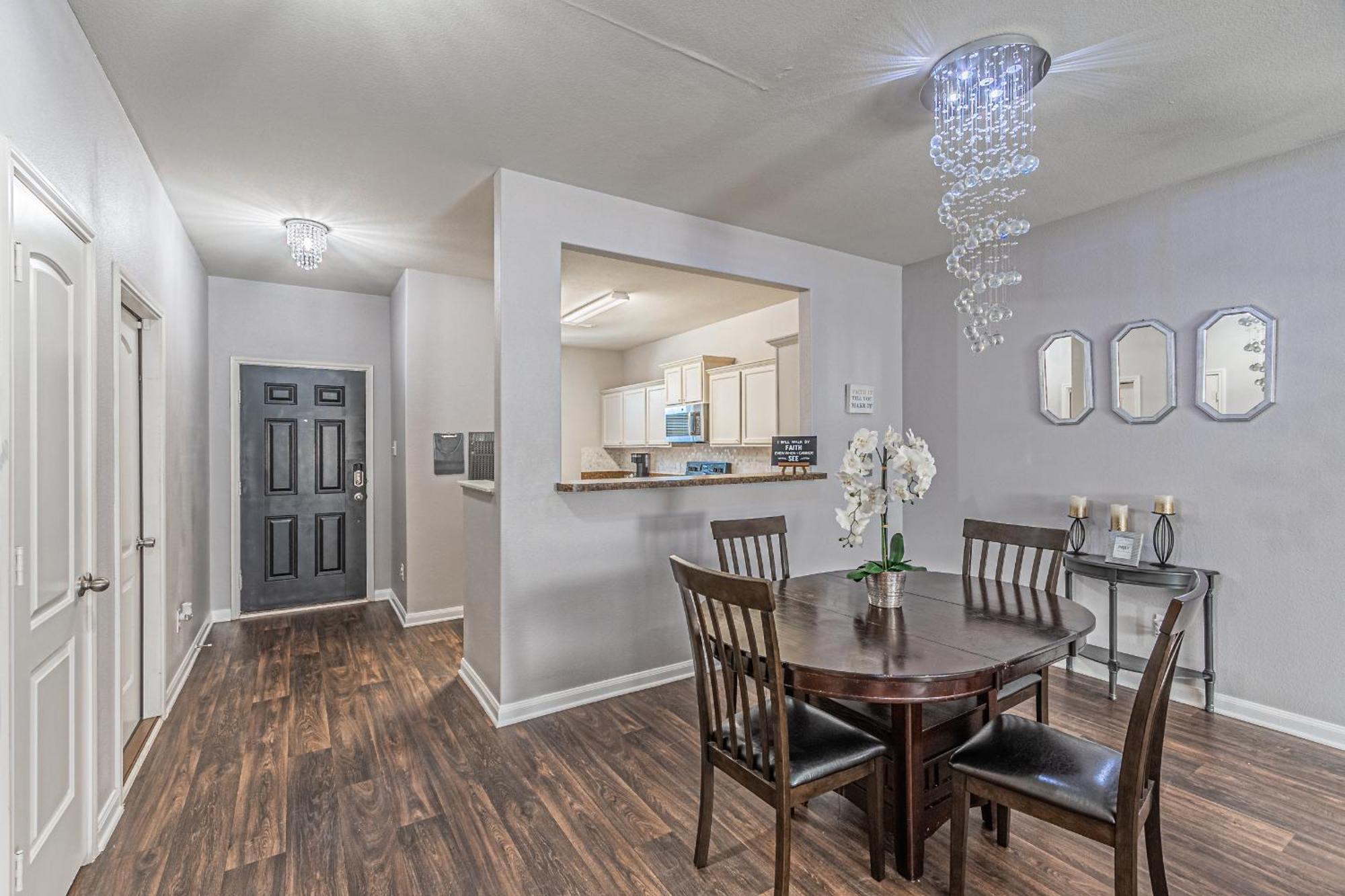 Luxury 5Br Dallas Retreat With Business Amenities - Perfect For Business Travelers, Families & Groups Esterno foto