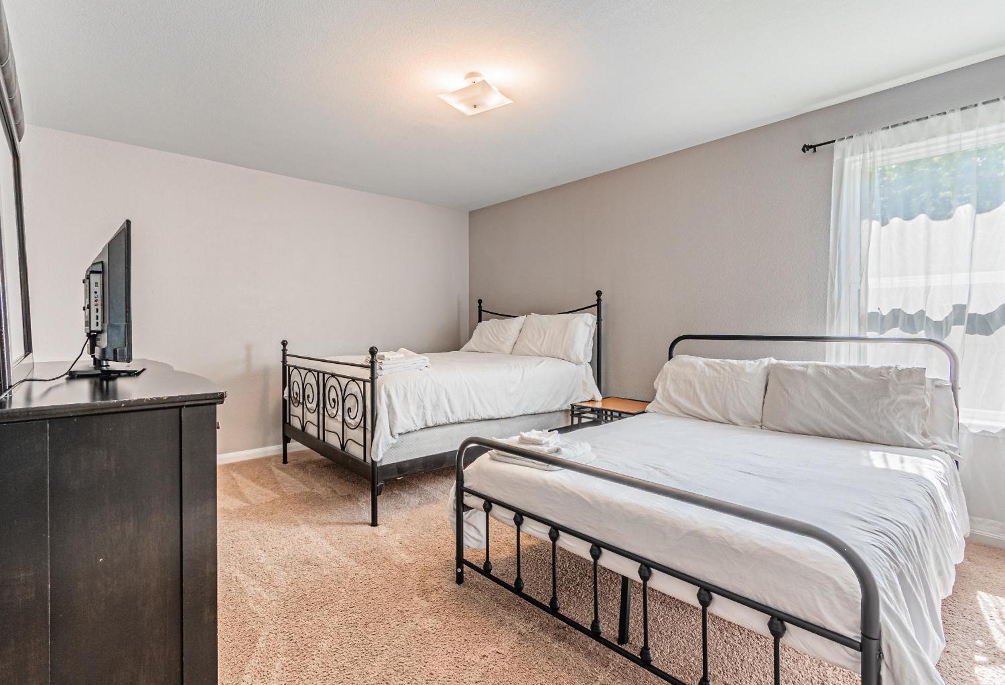 Luxury 5Br Dallas Retreat With Business Amenities - Perfect For Business Travelers, Families & Groups Esterno foto